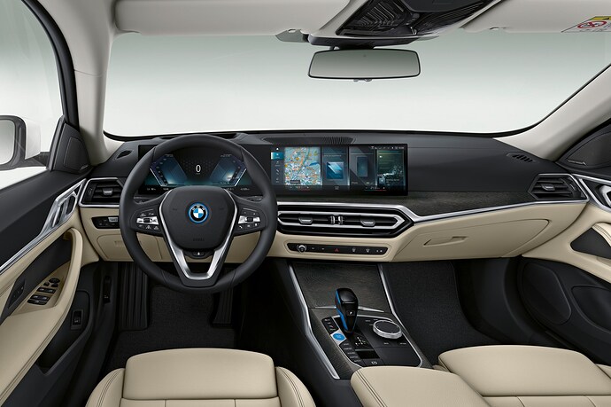 interior-bmw-i4-idrive-8.0